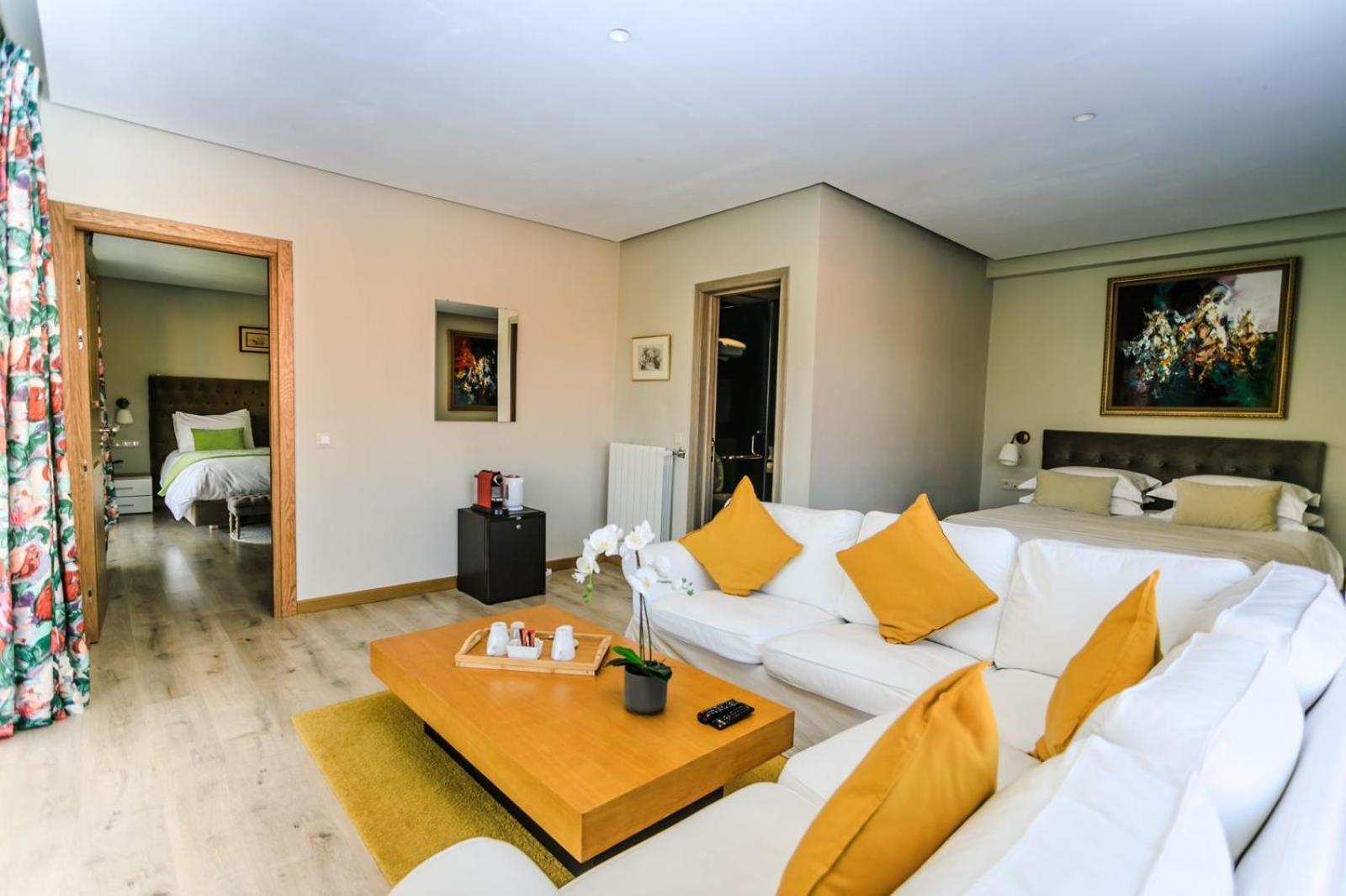 Le Palais Des Cerisiers Hotel อัซโร ภายนอก รูปภาพ